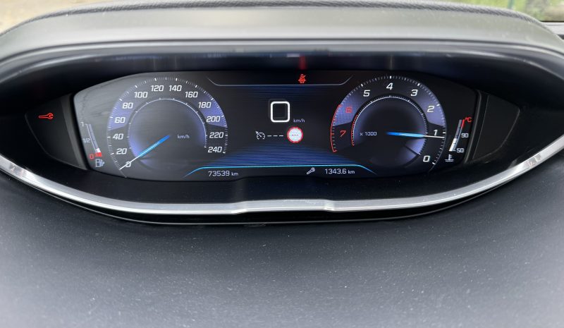 PEUGEOT 3008 1.2 ALLURE 130