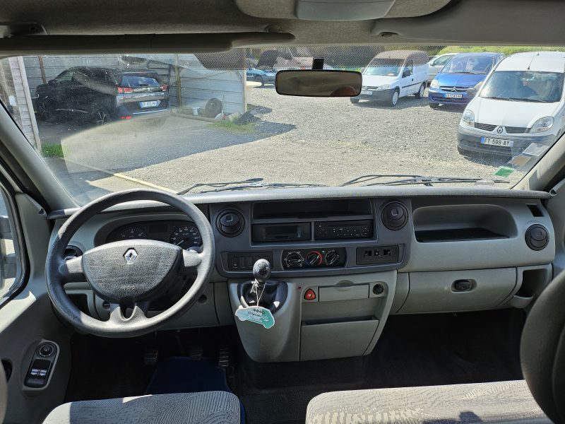 RENAULT MASTER II 2.2L dCI 90cv / 9 PLACES / REVISER