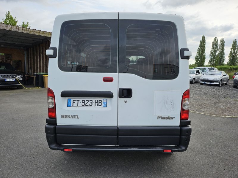 RENAULT MASTER II 2.2L dCI 90cv / 9 PLACES / REVISER