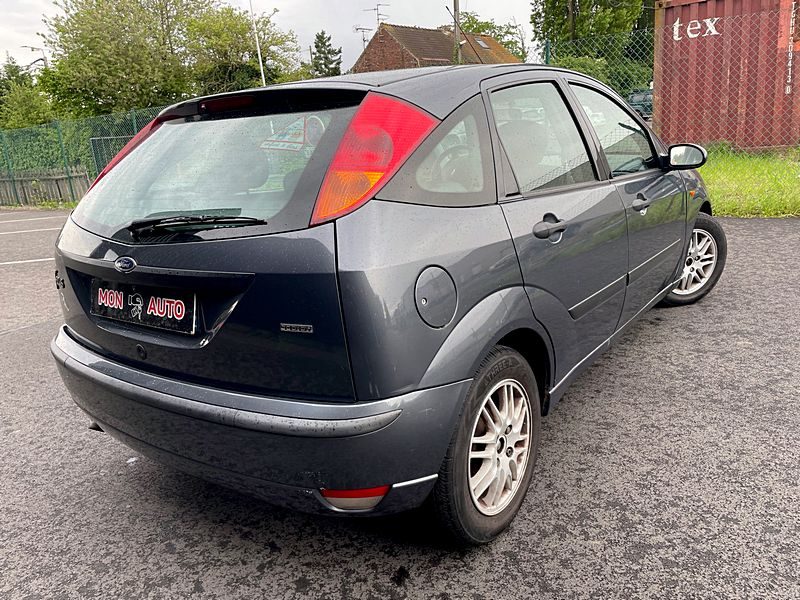 FORD FOCUS I 2004