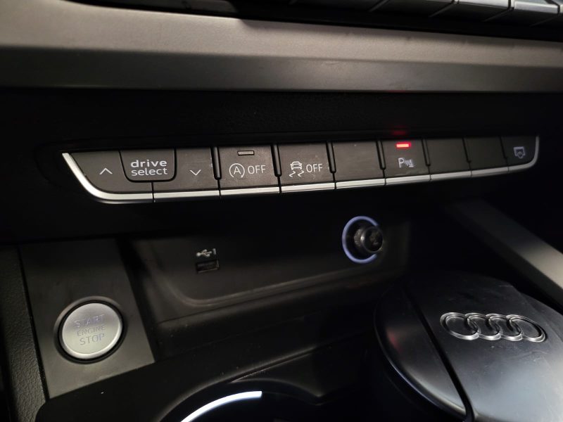 AUDI A4 B9 Avant 40 TFSI Mild Hybrid 190cv DESIGN / APPLE CARPLAY / TOIT OUVRANT / VIRTUAL COCKPIT /