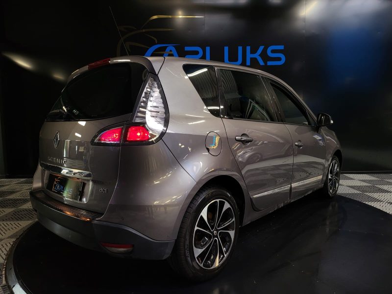 RENAULT SCENIC III 1.5 dCi BVM6 110cv BOSE / PEMIERE MAIN / SUIVI COMPLET / CAMERA / KEYLESS 