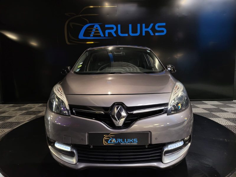 RENAULT SCENIC III 1.5 dCi BVM6 110cv BOSE / PEMIERE MAIN / SUIVI COMPLET / CAMERA / KEYLESS 
