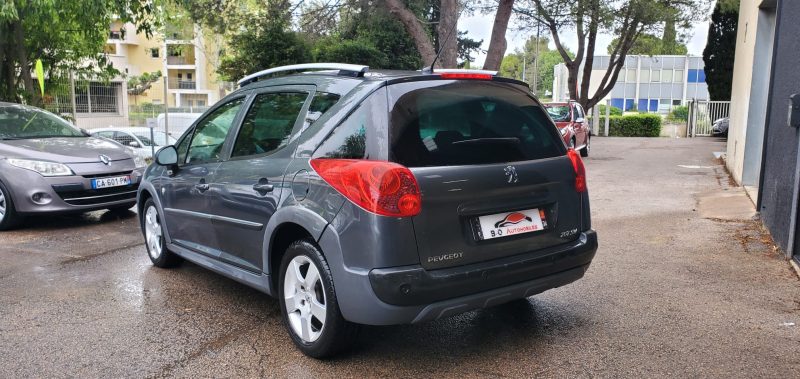 Peugeot 207 Outdoor SW 1.6 HDi 92 cv, *Toit pano*, *GPS*, *Peu kilométrés* 