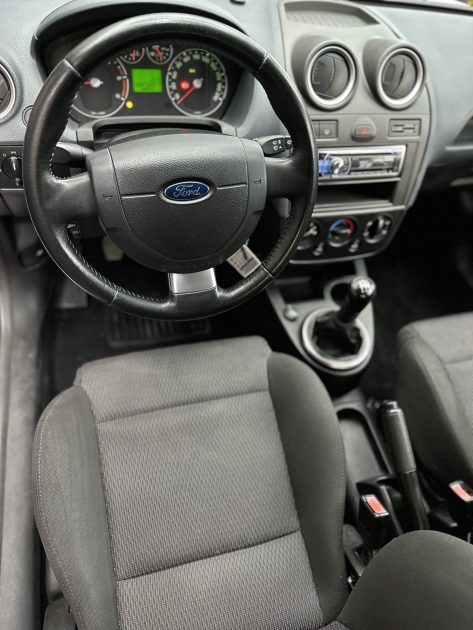 FORD FIESTA V  2008