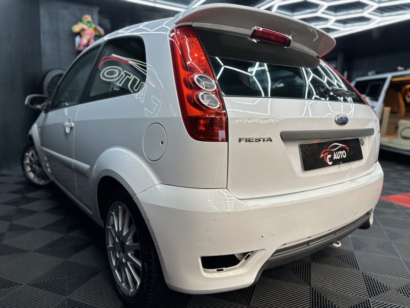 FORD FIESTA V  2008