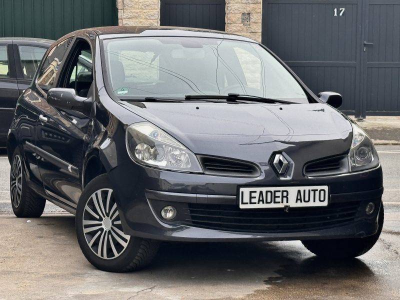 RENAULT CLIO 1.6 ESS DYNAMIQUE PAYER EN 4X