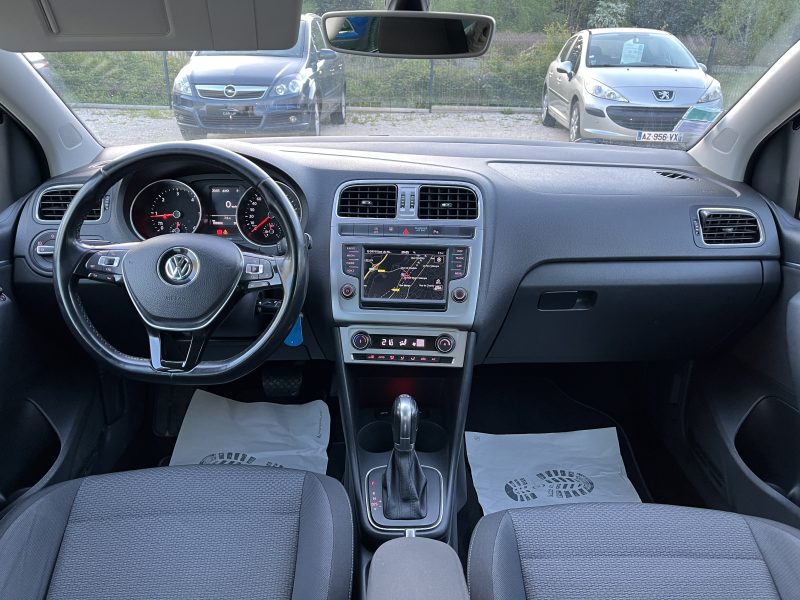 VOLKSWAGEN POLO V 2015