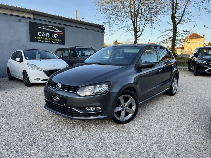 VOLKSWAGEN POLO V 2015