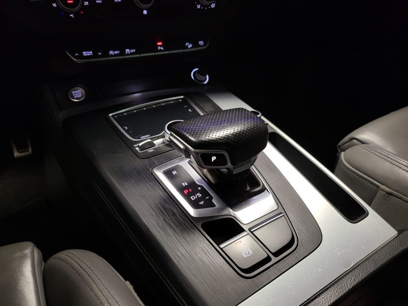 AUDI Q5 2.0 TDI QUATTRO S-TRONIC7 190cv S-LINE / CARPLAY / KEYLESS / CUIR CHAUFFANTS / VIRTUAL COCKP