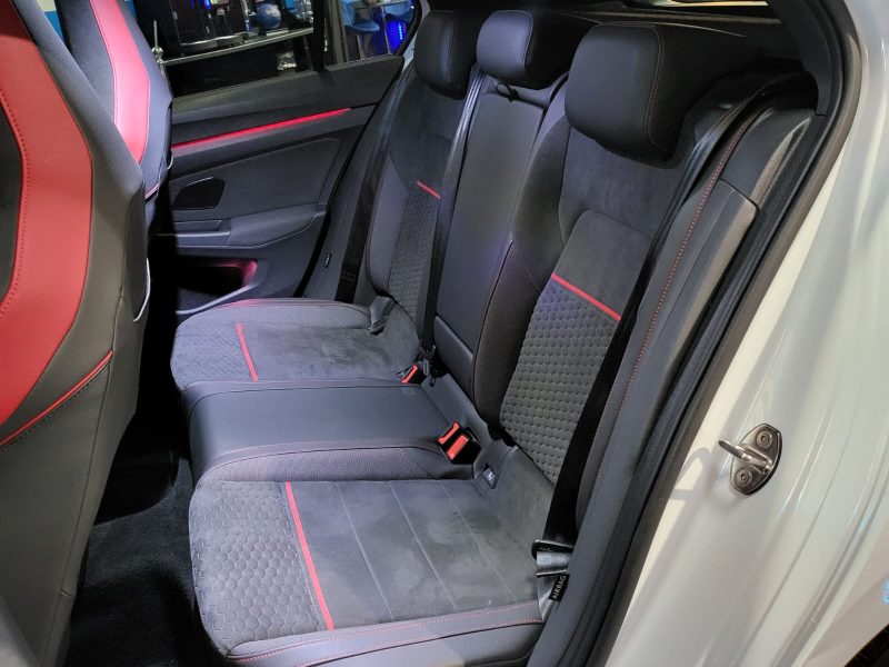 VOLKSWAGEN GOLF VIII GTI Clubsport 2.0 TSI 300cv DSG / APPLE CARPLAY/TOIT OUVRANT/SIEGES CHAUFFANT