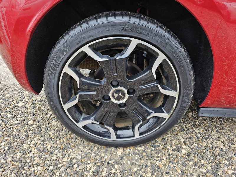 CITROEN DS 3 1.2  110 CH EAT6 AUTO SPORT CHIC CUIR GPS 