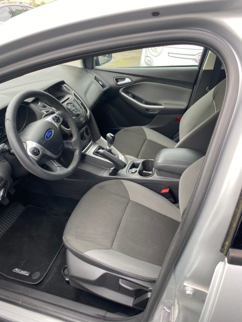 FORD  FOCUS  2014