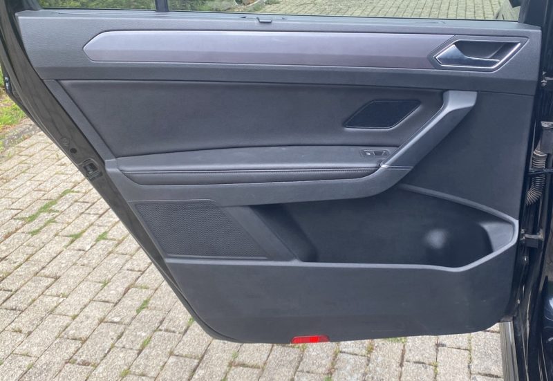 VOLKSWAGEN TOURAN 2017