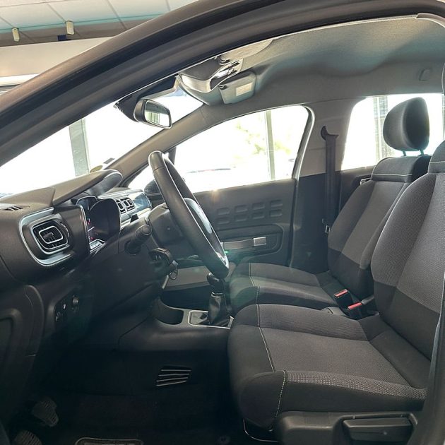 CITROEN C3 III 1.5 BlueHDi 100 cv SHINE BUSINESS Garantie 12 Mois