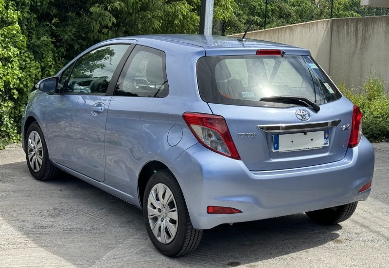 TOYOTA YARIS 1.3 99