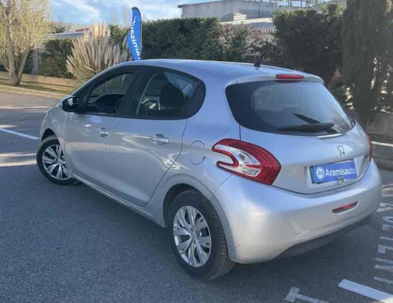 PEUGEOT 208 I 2013