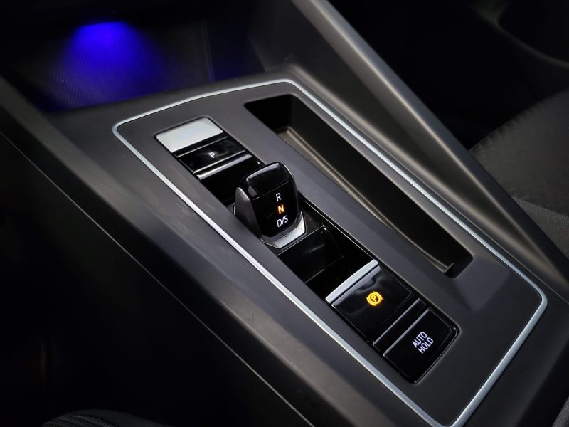 VOLKSWAGEN GOLF VIII 1.0 eTSI 110cvACTIVE /VIRTUAL COCKPIT+VOLANT CHAUFFANT+SIEGE CHAUFFANT/