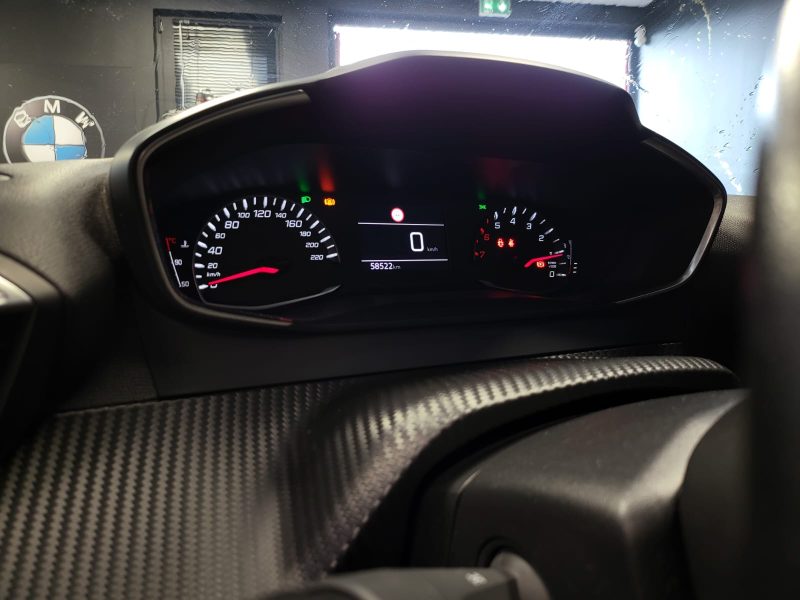 PEUGEOT 208 1.2 PureTech 100cv BVM6 ACTIVE / CARPLAY / CAMERA / DISTRIBUTION OK