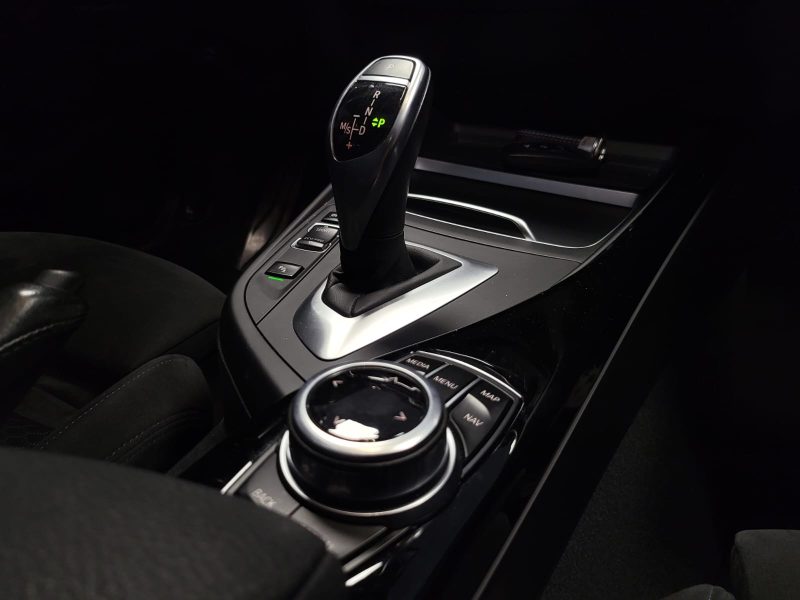 BMW SERIE 1 M140i 340cv SHADOW LINE / TOIT OUVRANT+HARMAN KARDON+VOLANT CHAUFFANT/
