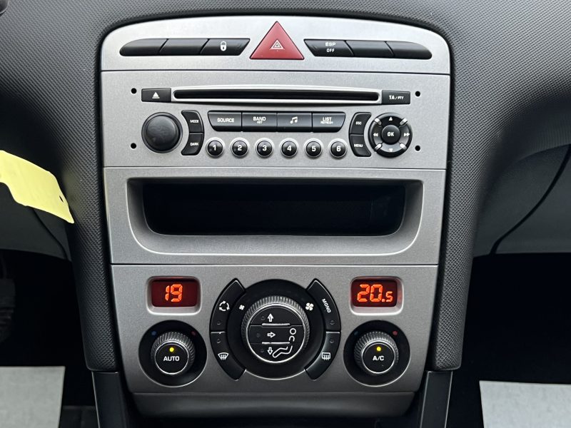 PEUGEOT 308 PREMIUM PACK 1.6 HDI 90 Cv PREMIERE MAIN - GARANTIE 1 AN