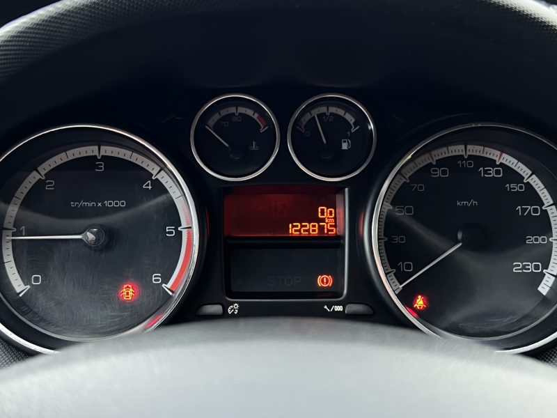 PEUGEOT 308 PREMIUM PACK 1.6 HDI 90 Cv PREMIERE MAIN - GARANTIE 1 AN