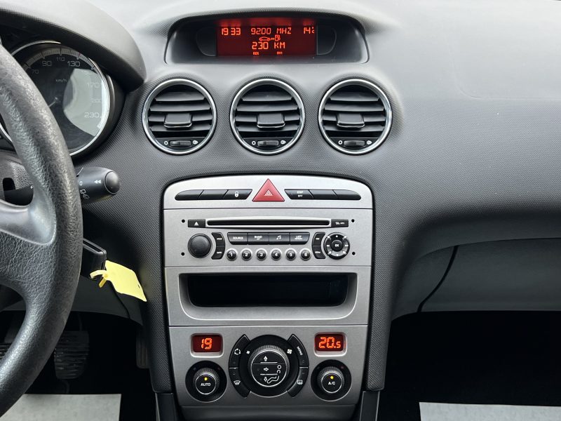 PEUGEOT 308 PREMIUM PACK 1.6 HDI 90 Cv PREMIERE MAIN - GARANTIE 1 AN