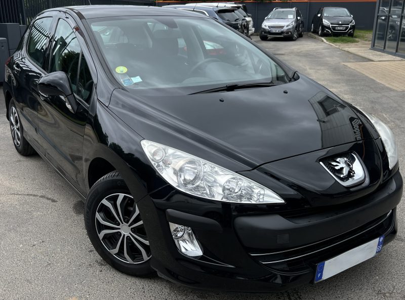 PEUGEOT 308 PREMIUM PACK 1.6 HDI 90 Cv PREMIERE MAIN - GARANTIE 1 AN