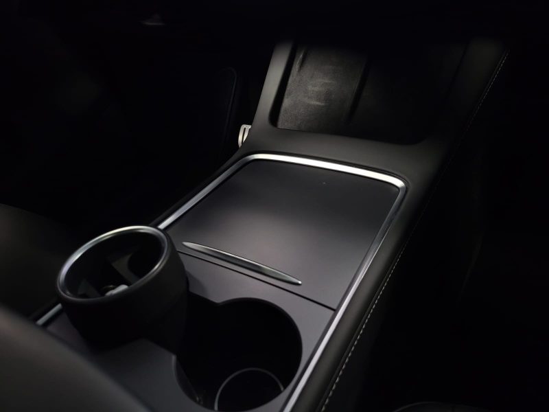 TESLA MODEL Y PERFORMENCE / AUTOPILOT+VOLANT CHAUFFANT+ATTELAGE/