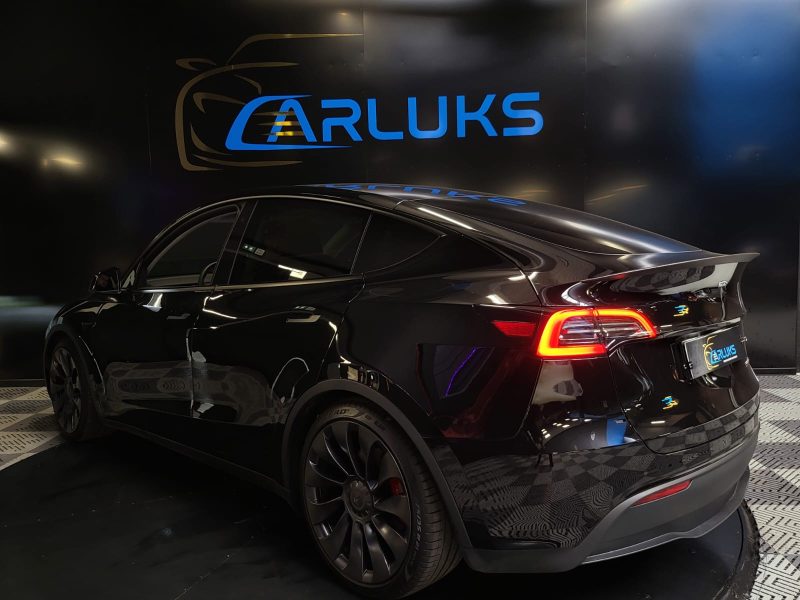 TESLA MODEL Y PERFORMENCE / AUTOPILOT+VOLANT CHAUFFANT+ATTELAGE/