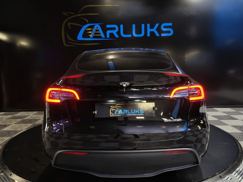 TESLA MODEL Y PERFORMENCE / AUTOPILOT+VOLANT CHAUFFANT+ATTELAGE/