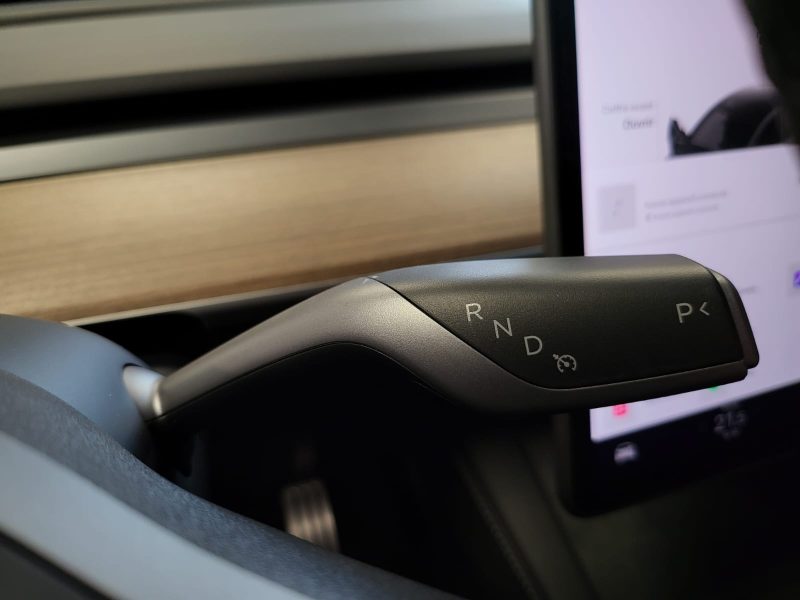 TESLA MODEL Y PERFORMENCE / AUTOPILOT+VOLANT CHAUFFANT+ATTELAGE/