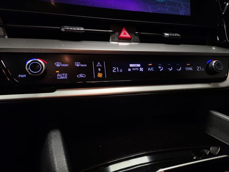 KIA SPORTAGE 1.6 T-GDi 230cv DESIGN / SIÈGES CHAUFFANTS+CARPLAY+CAMÉRA DE RECUL+ENTRETIEN COMPLET KI