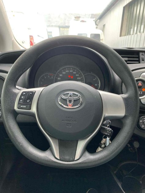 TOYOTA YARIS III 2014