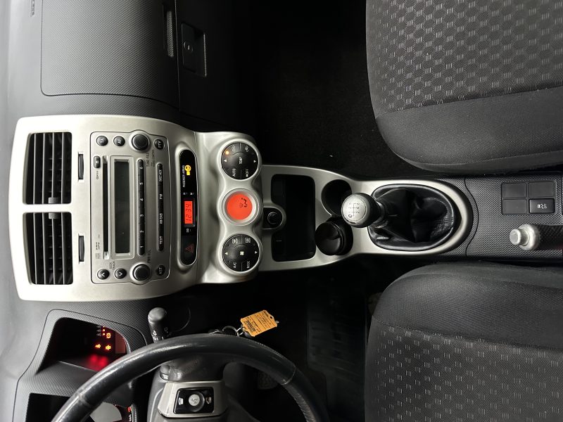 TOYOTA URBAN CRUISER 2009