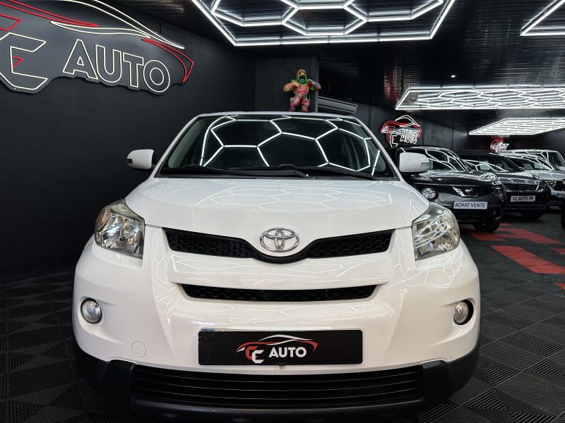 TOYOTA URBAN CRUISER 2009