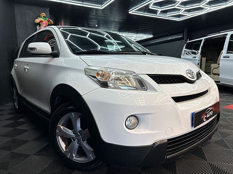 TOYOTA URBAN CRUISER 2009