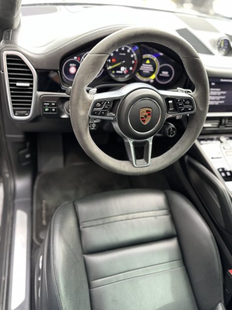 PORSCHE CAYENNE 2019