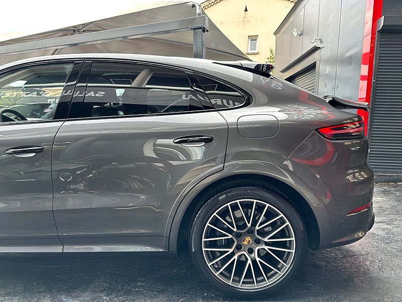 PORSCHE CAYENNE 2019