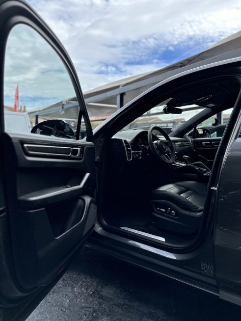 PORSCHE CAYENNE 2019