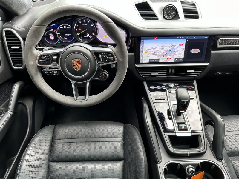 PORSCHE CAYENNE 2019