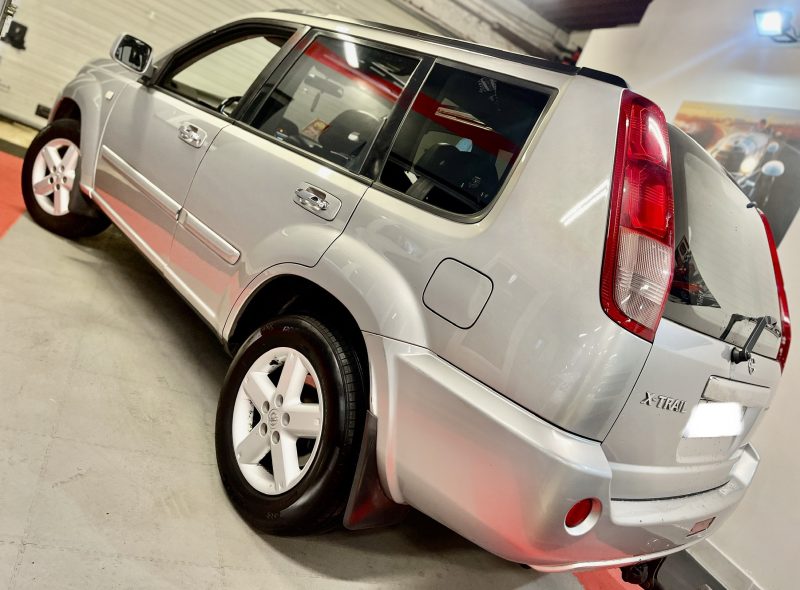 NISSAN X-TRAIL/2.0i 140CV BOITE AUTOMATIQUE/FULL OPTION/179500KM/TRES PROPRE
