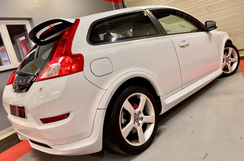 VOLVO C30/1.6D 115CV D2/1MAIN/R-DISIGN/CARNET COMPLET/AN2012/TRES PROPRE