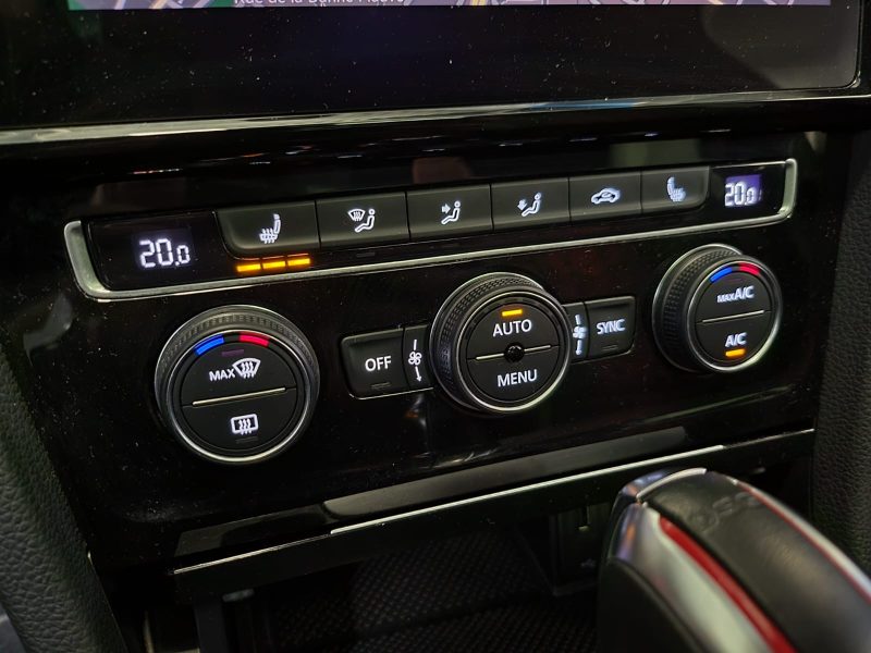 VOLKSWAGEN GOLF VII GTI TCR 2.0 TSI 290cv / TOIT OUVRANT+SIÈGES CHAUFFANTS+CARPLAY+CAMÉRA DE RECUL+E