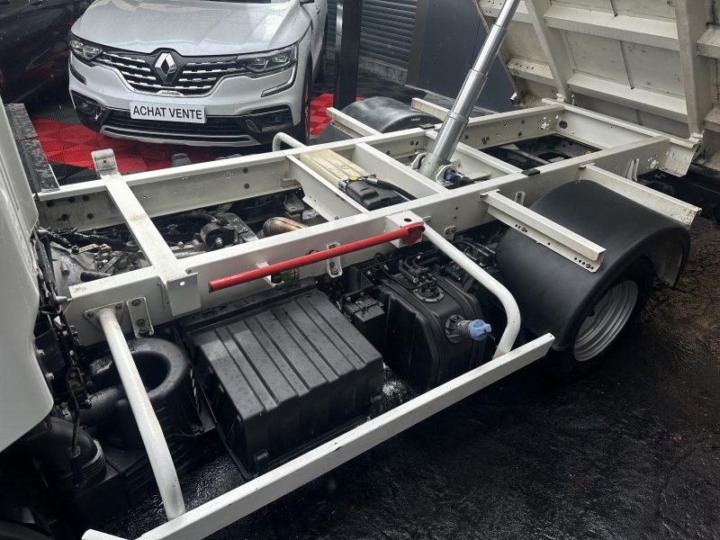 NISSAN NT400 CABSTAR 2017