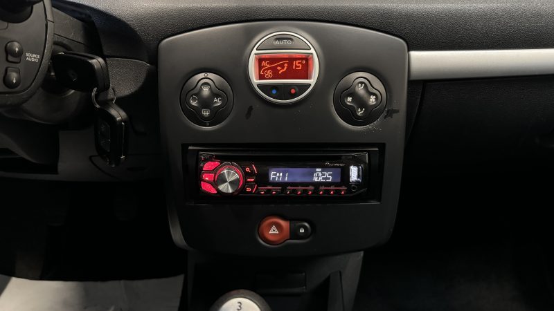 RENAULT CLIO III 2011