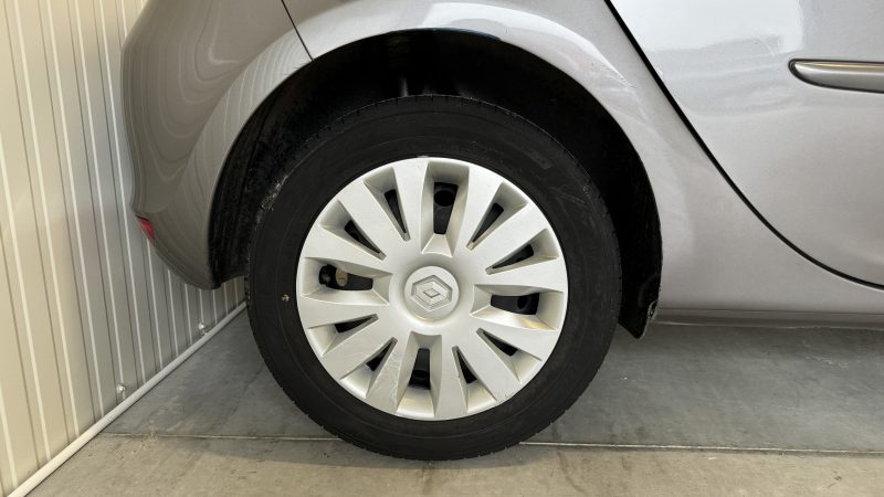 RENAULT CLIO III 2011