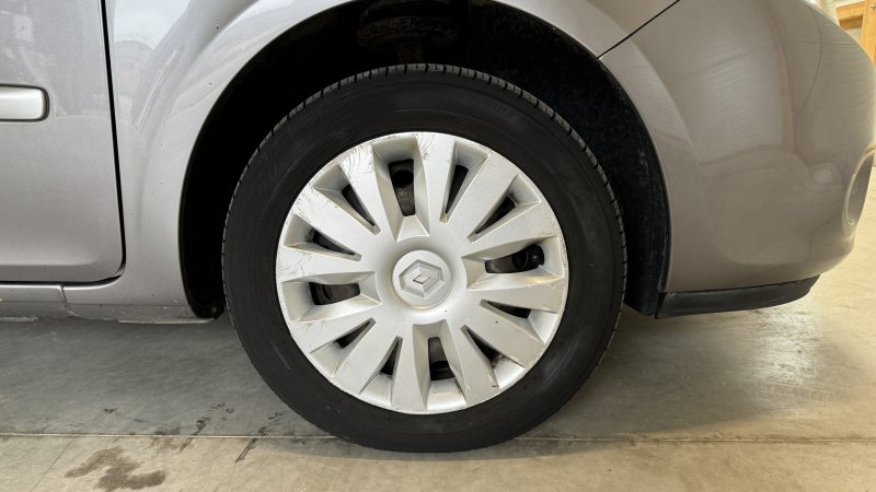 RENAULT CLIO III 2011