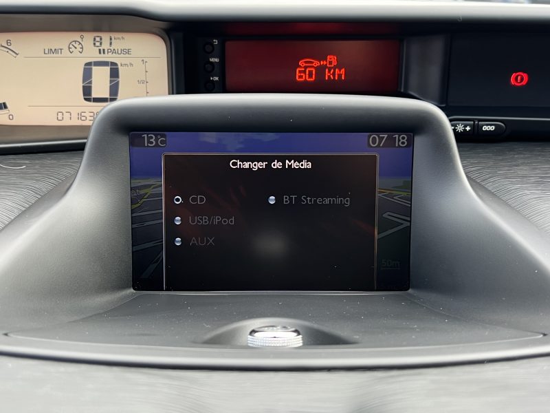 CITROEN C3 PICASSO PHASE 2 EXCLUSIVE 1.2 110 1ERE MAIN CAMERA GPS BLUETOOTH CRIT AIR 1 Garantie 1 an