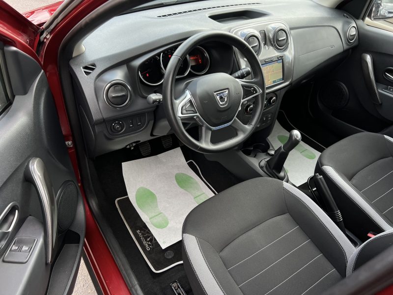 DACIA SANDERO II PHASE 2 STEPWAY 0.9 TCE 90 APPLE CARPLAY GPS BLUETOOTH CRIT AIR 1 - GARANTIE 1 AN
